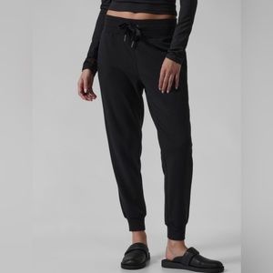 NWT Athleta Balance Jogger Black Ultra Soft Semi-fitted Draw String Pants Small